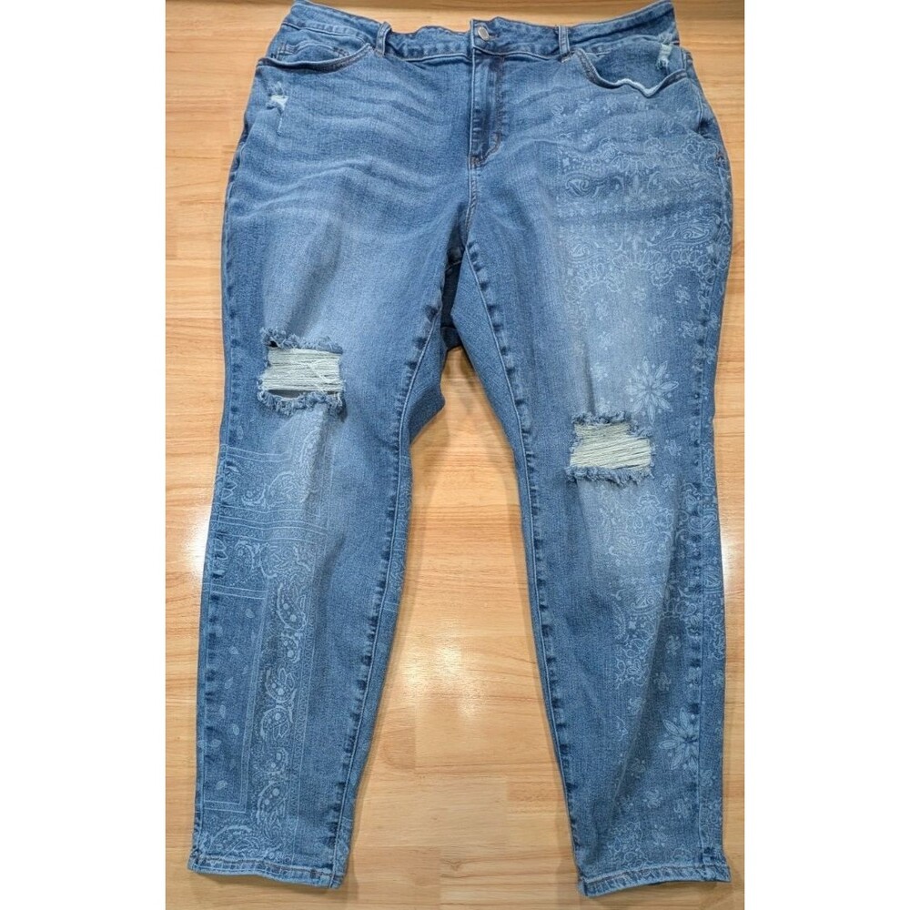 Judy Blue Womens Plus Size 20W Boyfriend Jeans Distressed Laser Etched Floral